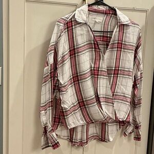 Women’s LOFT Lou & Grey plaid blouse, size small.